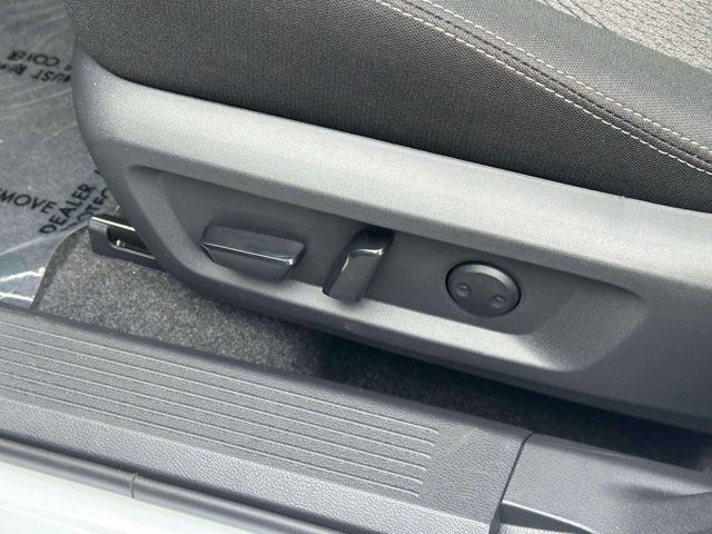 2026 Nissan Rogue SV 2026 Nissan Rogue SV