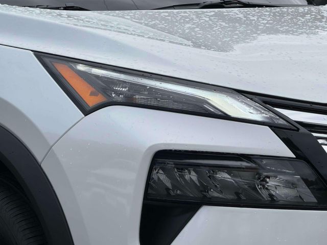 2026 Nissan Rogue AWD SV