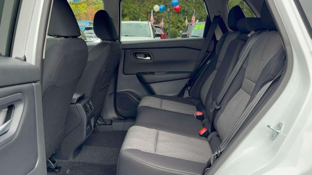 2026 Nissan Rogue AWD SV