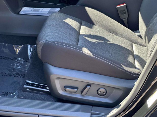 2026 Nissan Rogue SV 2026 Nissan Rogue SV