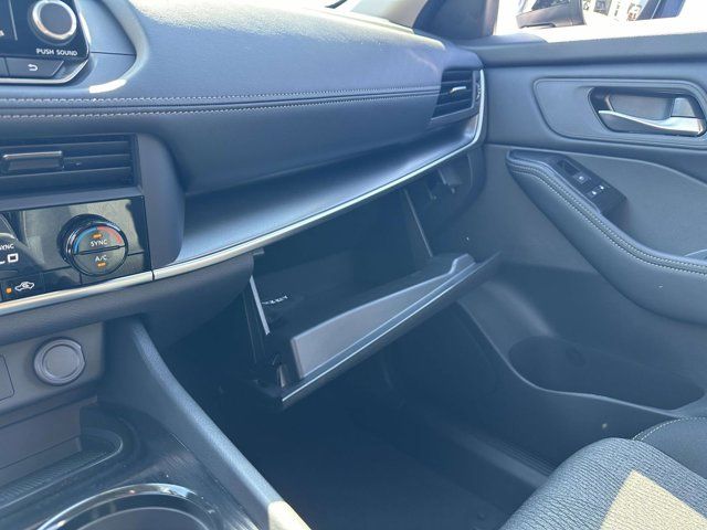 2026 Nissan Rogue SV 2026 Nissan Rogue SV