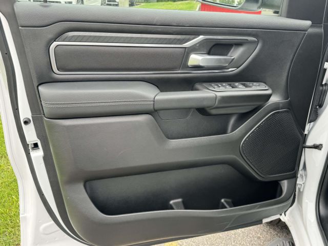 2026 Ram 1500 Big Horn 4x4 Crew Cab 57 Box