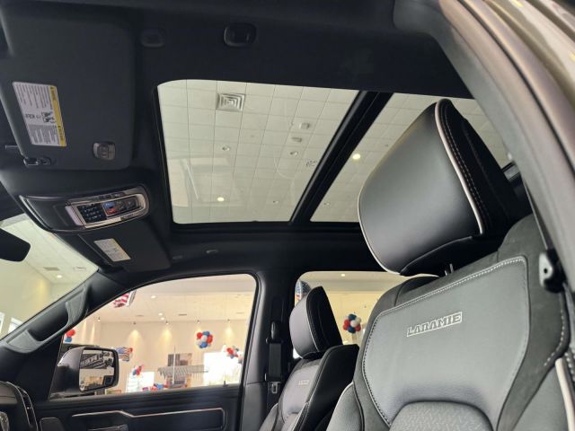 2026 Ram 1500 LARAMIE CREW CAB 4X4 57 BOX
