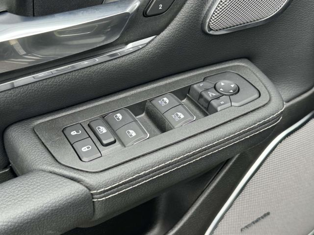 2026 Ram 1500 Laramie 4x4 Crew Cab 57 Box