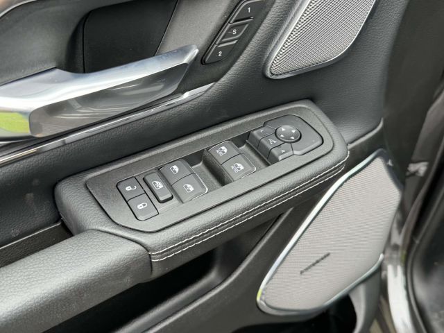 2026 Ram 1500 Laramie 4x4 Crew Cab 57 Box
