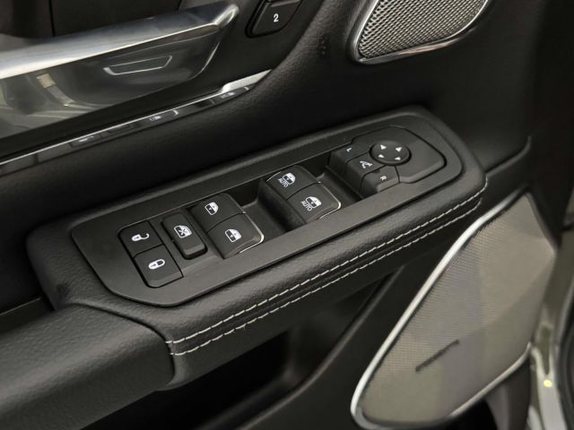 2026 Ram 1500 Laramie 4x4 Crew Cab 57 Box