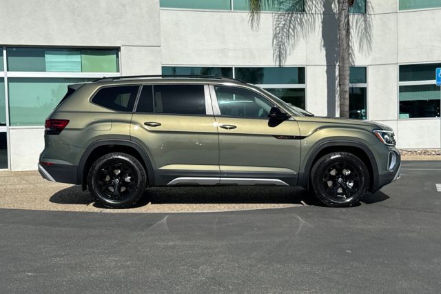 2026 Volkswagen Atlas 2.0T Peak Edition