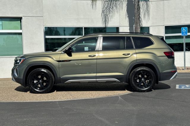 2026 Volkswagen Atlas 2.0T Peak Edition