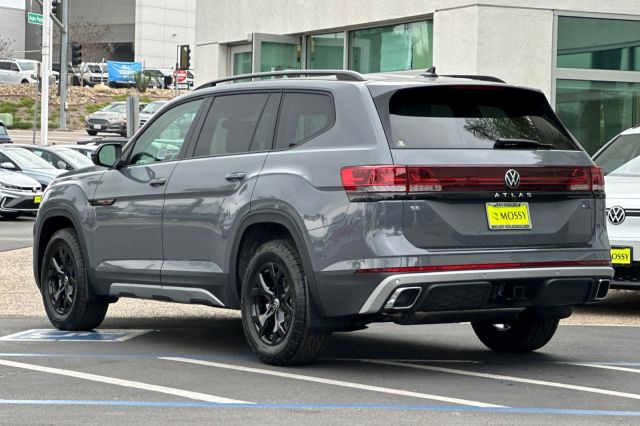 2026 Volkswagen Atlas 2.0T Peak Edition