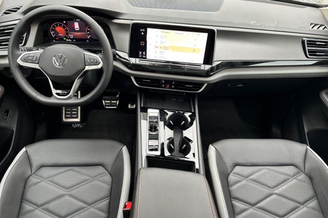 2026 Volkswagen Atlas 2.0T Peak Edition