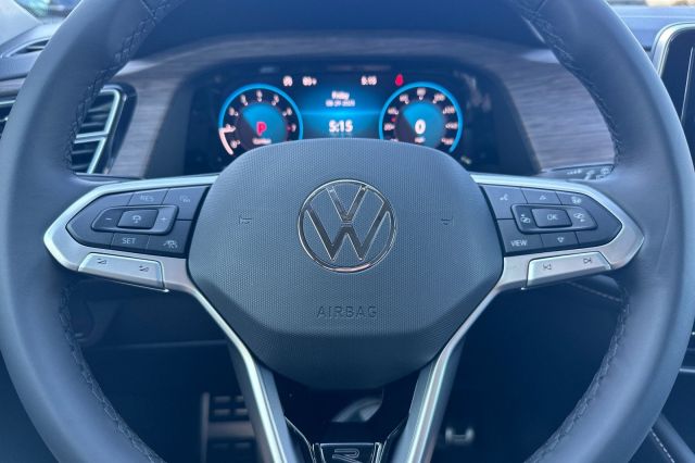 2026 Volkswagen Atlas 2.0T SEL Premium R-Line 2026 Volkswagen Atlas 2.0T SEL Premium R-Line