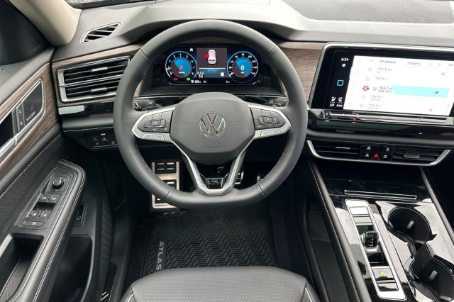 2026 Volkswagen Atlas 2.0T SEL Premium R-Line 2026 Volkswagen Atlas 2.0T SEL Premium R-Line
