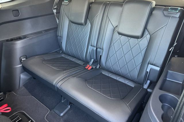 2026 Volkswagen Atlas 2.0T SEL Premium R-Line 2026 Volkswagen Atlas 2.0T SEL Premium R-Line