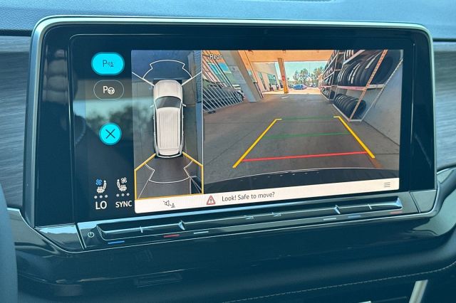 2026 Volkswagen Atlas 2.0T SEL Premium R-Line 2026 Volkswagen Atlas 2.0T SEL Premium R-Line