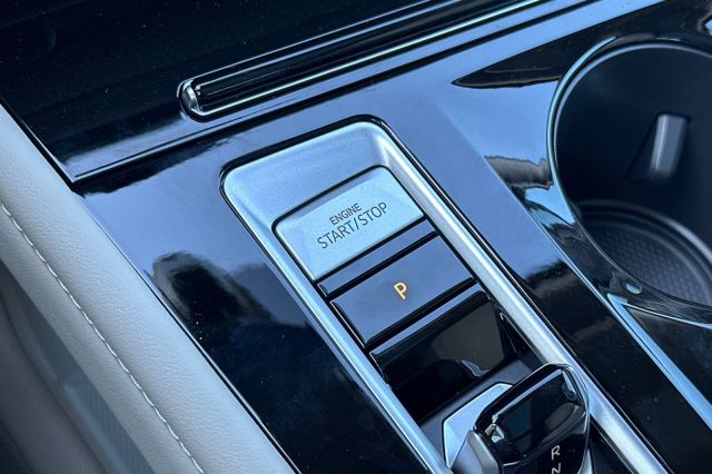 2026 Volkswagen Atlas 2.0T SEL Premium R-Line 2026 Volkswagen Atlas 2.0T SEL Premium R-Line