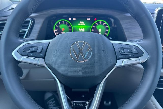 2026 Volkswagen Atlas 2.0T SEL Premium R-Line 2026 Volkswagen Atlas 2.0T SEL Premium R-Line