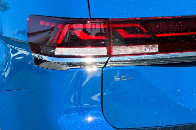 2026 Volkswagen Atlas 2.0T SEL Premium R-Line 2026 Volkswagen Atlas 2.0T SEL Premium R-Line