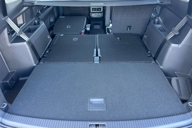 2026 Volkswagen Atlas 2.0T SEL Premium R-Line 2026 Volkswagen Atlas 2.0T SEL Premium R-Line