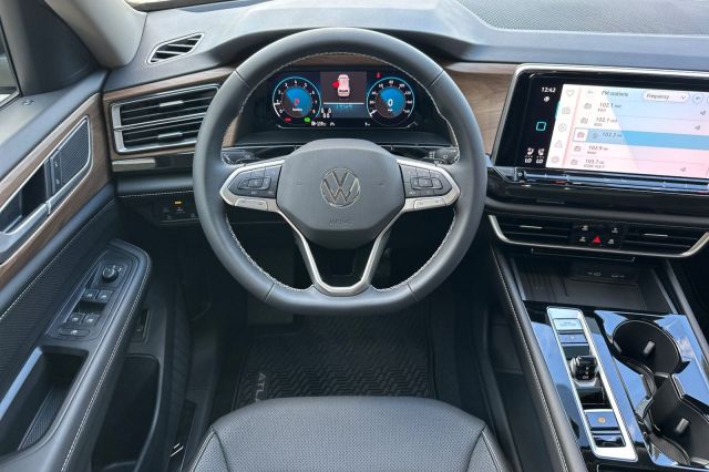 2026 Volkswagen Atlas 2.0T SE w/Technology 2026 Volkswagen Atlas 2.0T SE w/Technology