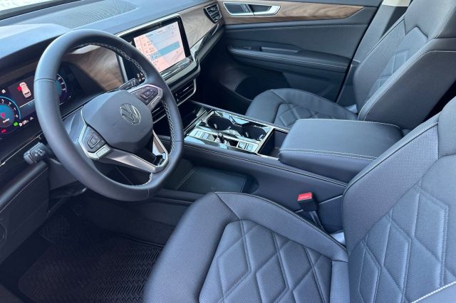 2026 Volkswagen Atlas 2.0T SE w/Technology 2026 Volkswagen Atlas 2.0T SE w/Technology