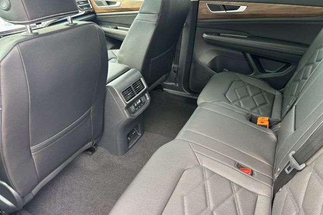 2026 Volkswagen Atlas 2.0T SE w/Technology 2026 Volkswagen Atlas 2.0T SE w/Technology