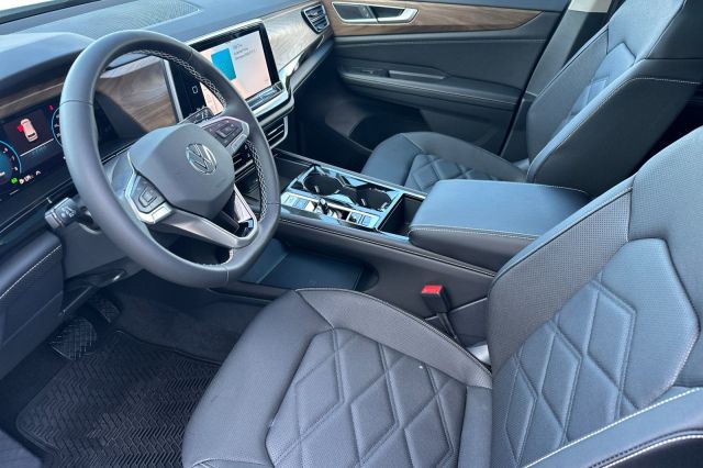 2026 Volkswagen Atlas 2.0T SE w/Technology 2026 Volkswagen Atlas 2.0T SE w/Technology