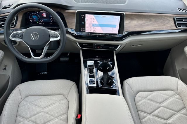 2026 Volkswagen Atlas 2.0T SE w/Technology 2026 Volkswagen Atlas 2.0T SE w/Technology