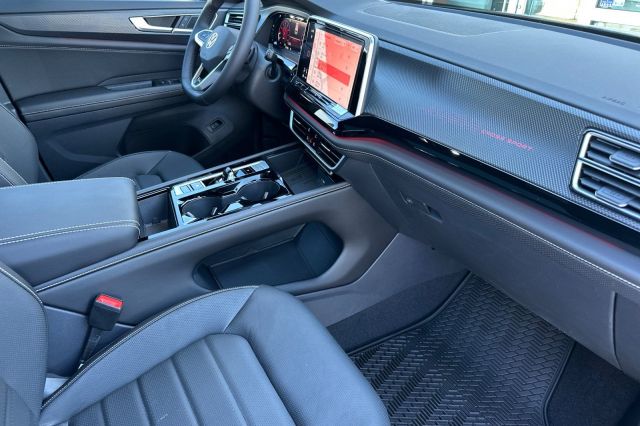 2026 Volkswagen Atlas Cross Sport 2.0T SEL R-Line Black 2026 Volkswagen Atlas Cross Sport 2.0T SEL R-Line Black