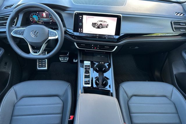 2026 Volkswagen Atlas Cross Sport 2.0T SEL R-Line Black 2026 Volkswagen Atlas Cross Sport 2.0T SEL R-Line Black