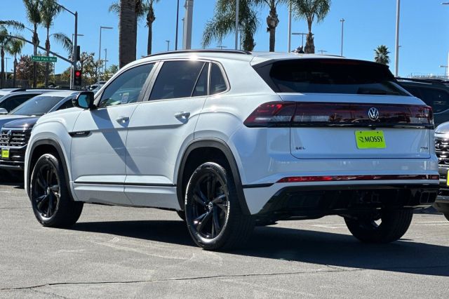 2026 Volkswagen Atlas Cross Sport 2.0T SEL R-Line Black 2026 Volkswagen Atlas Cross Sport 2.0T SEL R-Line Black