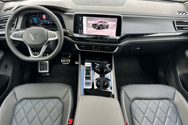 2026 Volkswagen Atlas Cross Sport 2.0T SEL Premium R-Line