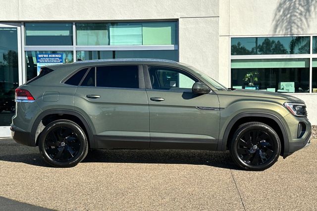 2026 Volkswagen Atlas Cross Sport 2.0T SE w/Technology 2026 Volkswagen Atlas Cross Sport 2.0T SE w/Technology