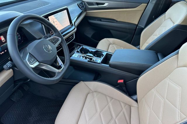 2026 Volkswagen Atlas Cross Sport 2.0T SE w/Technology 2026 Volkswagen Atlas Cross Sport 2.0T SE w/Technology