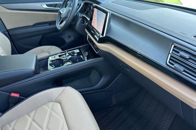 2026 Volkswagen Atlas Cross Sport 2.0T SE w/Technology 2026 Volkswagen Atlas Cross Sport 2.0T SE w/Technology