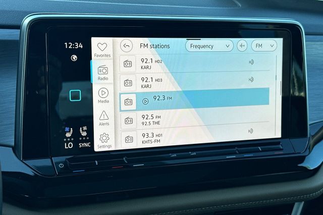 2026 Volkswagen Atlas Cross Sport 2.0T SE w/Technology 2026 Volkswagen Atlas Cross Sport 2.0T SE w/Technology