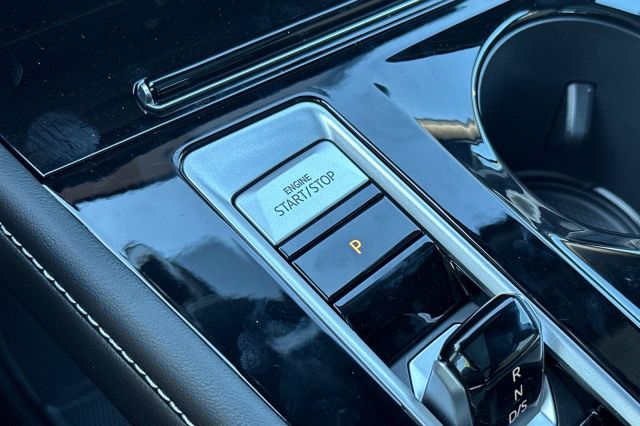 2026 Volkswagen Atlas Cross Sport 2.0T SE w/Technology 2026 Volkswagen Atlas Cross Sport 2.0T SE w/Technology