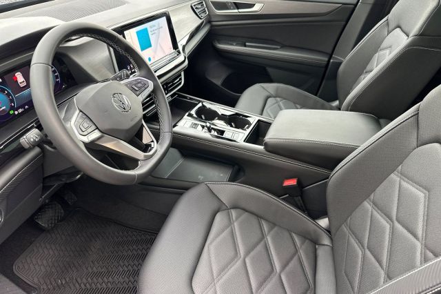 2026 Volkswagen Atlas Cross Sport 2.0T SE w/Technology 2026 Volkswagen Atlas Cross Sport 2.0T SE w/Technology