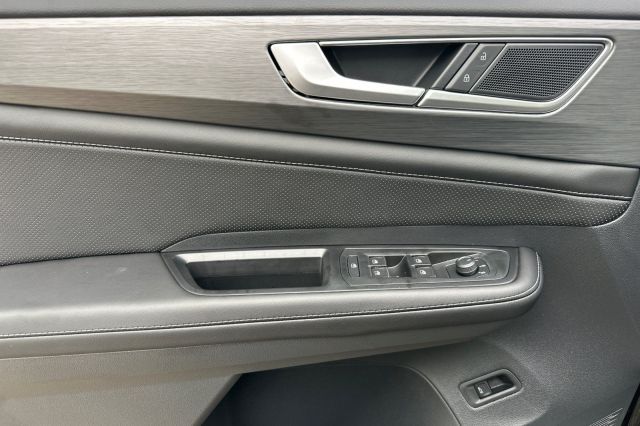 2026 Volkswagen Atlas Cross Sport 2.0T SE w/Technology 2026 Volkswagen Atlas Cross Sport 2.0T SE w/Technology