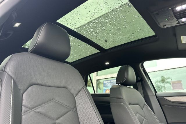 2026 Volkswagen Atlas Cross Sport 2.0T SE w/Technology 2026 Volkswagen Atlas Cross Sport 2.0T SE w/Technology