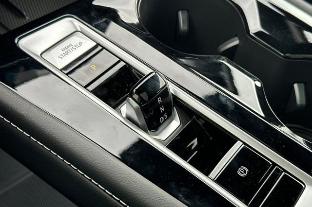 2026 Volkswagen Atlas Cross Sport 2.0T SE w/Technology 2026 Volkswagen Atlas Cross Sport 2.0T SE w/Technology