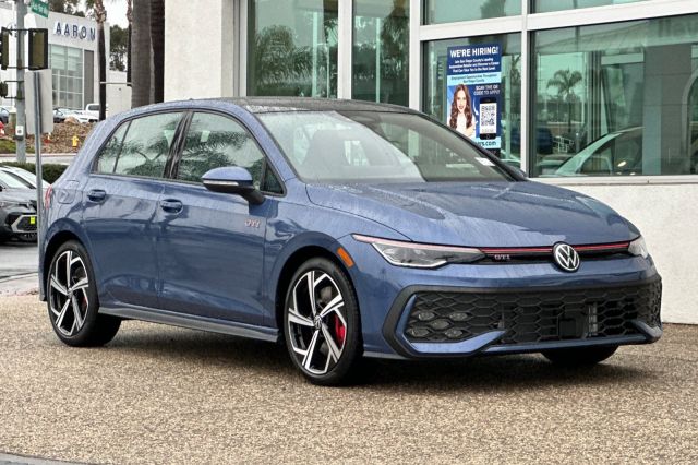 2026 Volkswagen Golf GTI 2.0T SE 2026 Volkswagen Golf GTI 2.0T SE