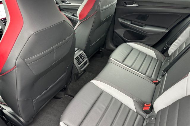 2026 Volkswagen Golf GTI 2.0T SE 2026 Volkswagen Golf GTI 2.0T SE