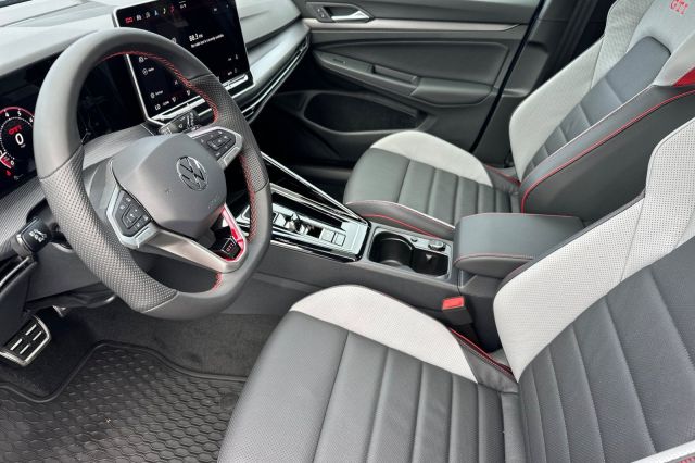 2026 Volkswagen Golf GTI 2.0T SE 2026 Volkswagen Golf GTI 2.0T SE