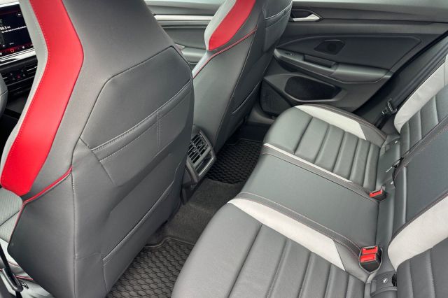 2026 Volkswagen Golf GTI 2.0T SE 2026 Volkswagen Golf GTI 2.0T SE