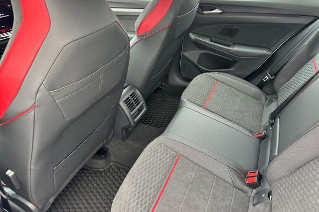 2026 Volkswagen Golf GTI 2.0T SE 2026 Volkswagen Golf GTI 2.0T SE