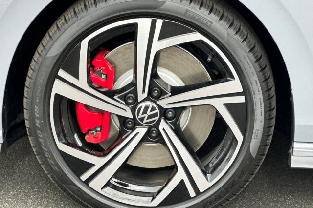 2026 Volkswagen Golf GTI 2.0T SE 2026 Volkswagen Golf GTI 2.0T SE