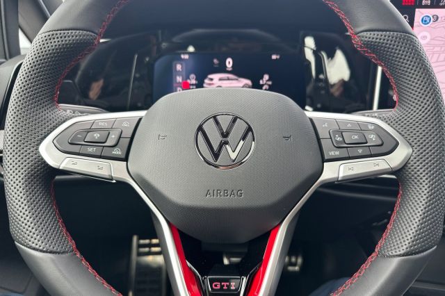 2026 Volkswagen Golf GTI 2.0T SE 2026 Volkswagen Golf GTI 2.0T SE