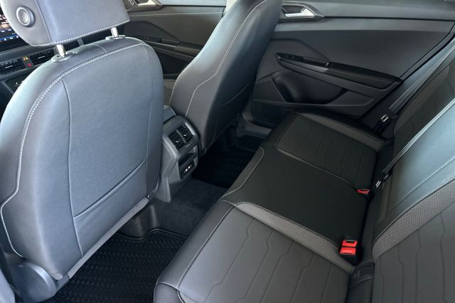 2026 Volkswagen Taos 1.5T SE Black 2026 Volkswagen Taos 1.5T SE Black