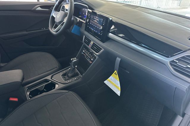 2026 Volkswagen Taos 1.5T SE Black 2026 Volkswagen Taos 1.5T SE Black