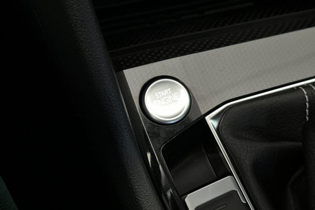 2026 Volkswagen Taos 1.5T SE Black 2026 Volkswagen Taos 1.5T SE Black